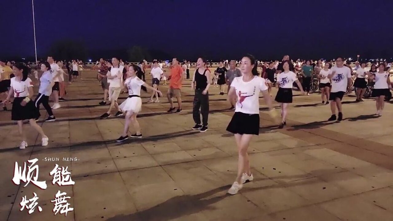 6月最新鬼步舞《欢快节奏舞曲》，每天半小时，快速减肥消肚腩【順能炫舞團】