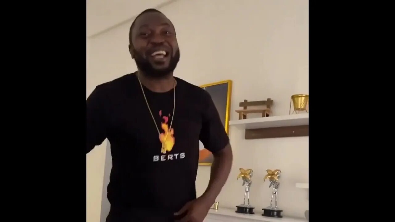 buchi and basketmouth discussing award matter's