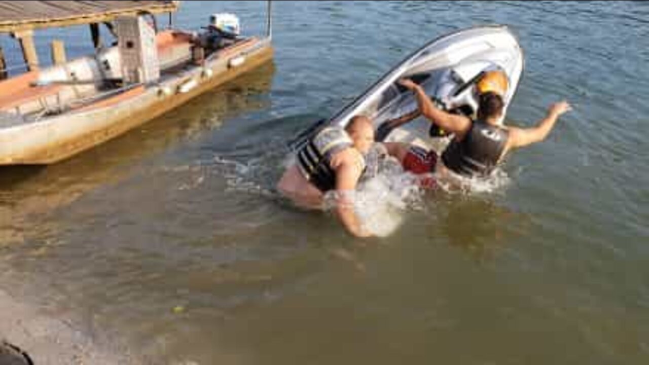 Quando due persone sono troppo per una moto d'acqua