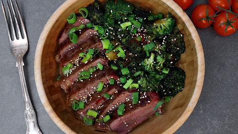 Healthy steak Buddha bowl recipe