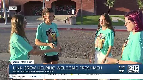 Link Crew helps welcome freshmen into Red Mountain High School