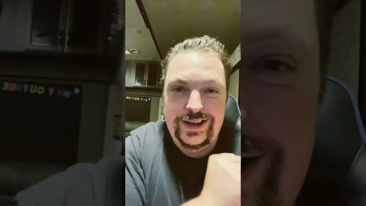 Silly String Fun With Cats 🐈