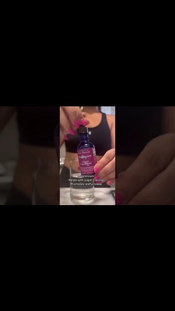 Karina Reyes showing us her go to minerals for maintaining weight loss. We love to see it!🙌