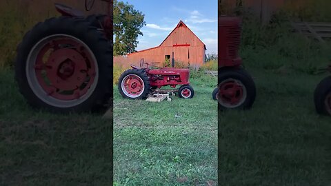 The workhorses of the Grumpyfarmstead: My two H Farmalls