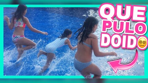 PULANDO NA PISCINA 😱 - DESAFIO DA PISCINA / 3 irmãs demais- kids fun