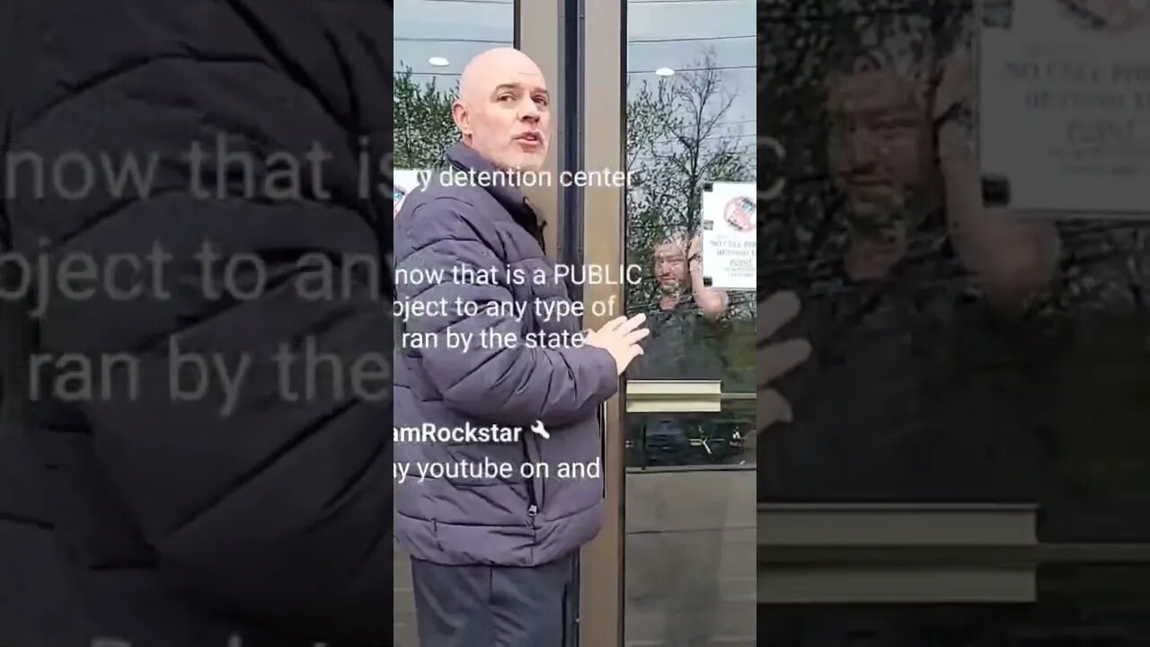 "Prison Officer Violates Citizen's Rights: Caught on Video Trying to Attack Recorder"