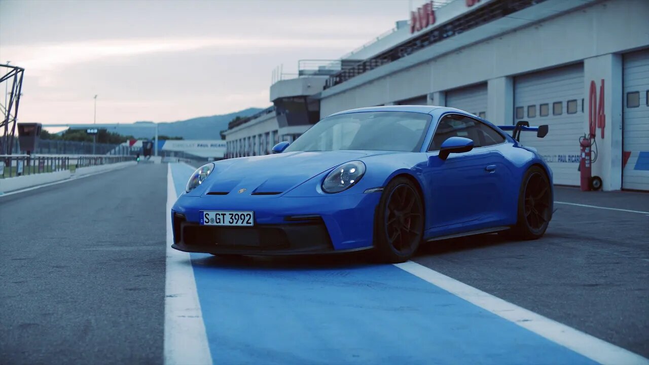 New Porsche 992 GT3 Shark Blue!