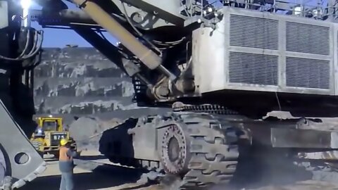 World Dangerous Huge Excavator Operator Skill - Oversize Load Heavy Equipment Machines Working