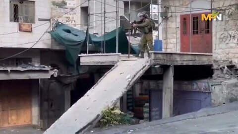 Unarmed Palestinian Chases Away IDF Colonizer