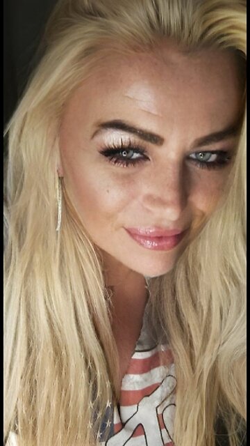 Jews having to hide out in libraries