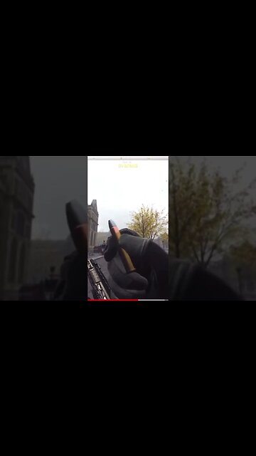 Looking good - MW2 weapons and reloads