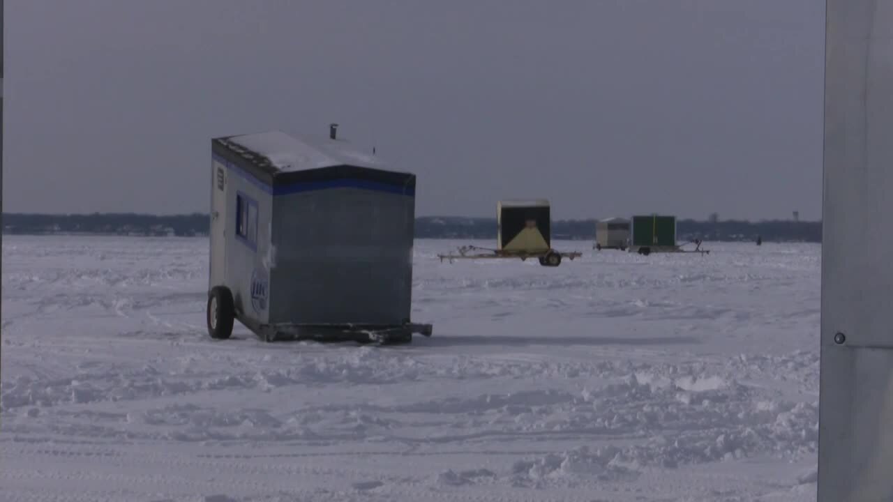 How's the ice for sturgeon spearing this weekend?