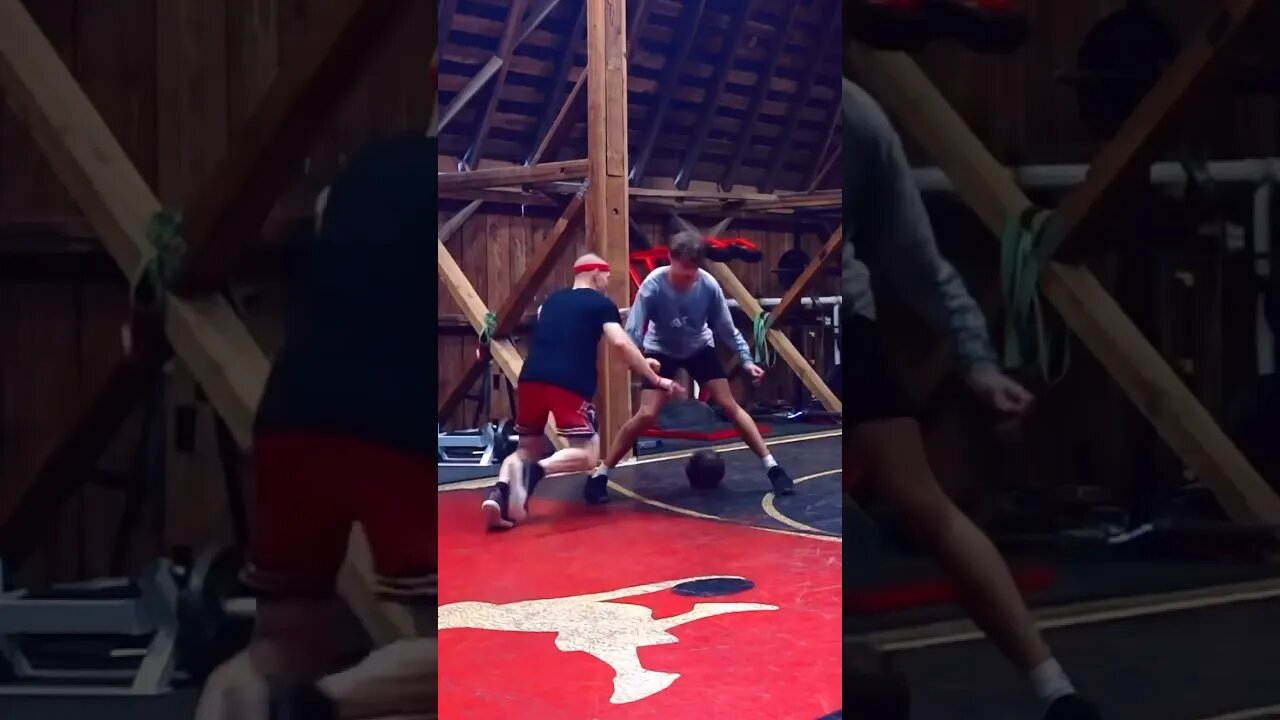 Supe Breaks Down Two Defenders