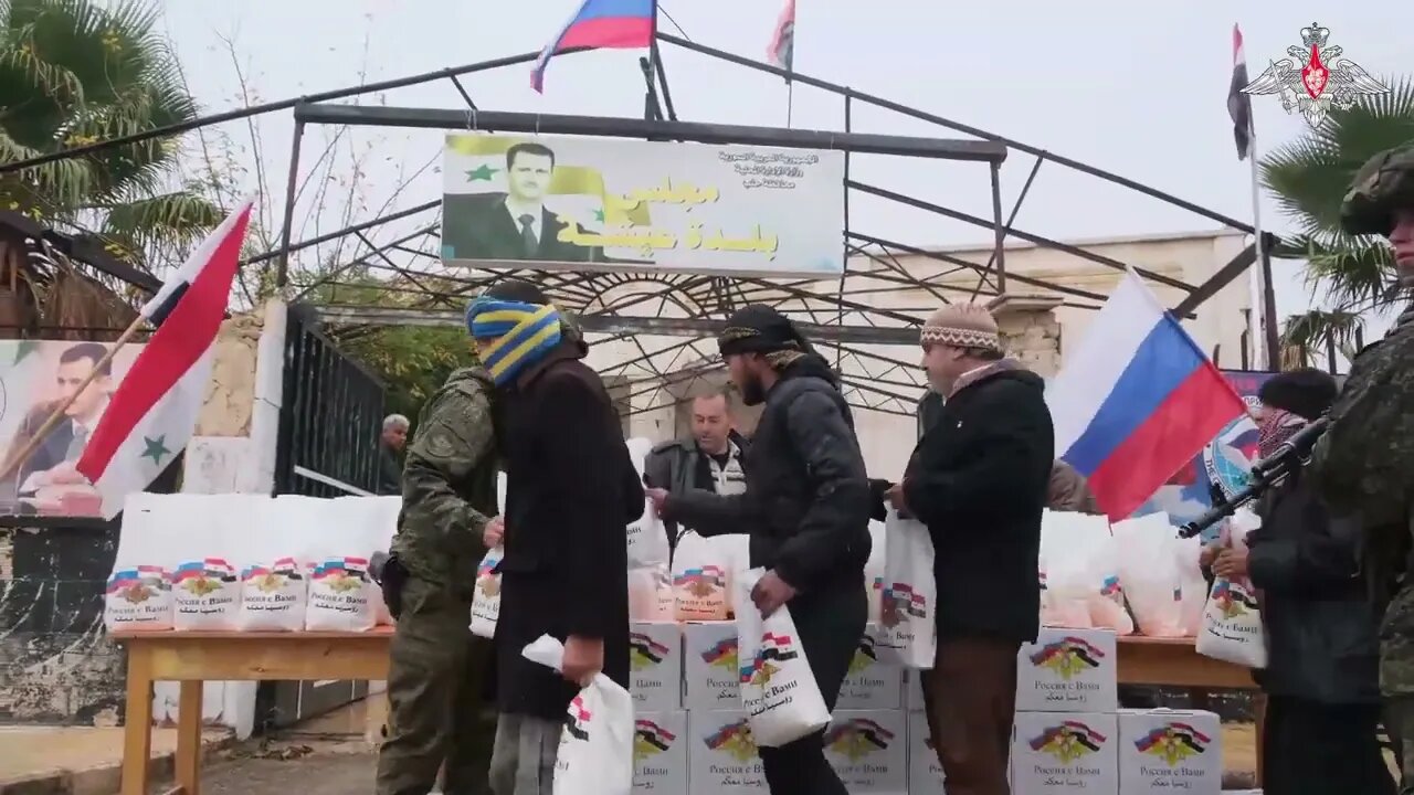 Russian servicemen delivered more than four tonnes of food to Ain al-Bayda in Syria