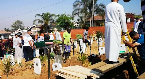 SOUTH AFRICA - Durban - Funeral of veteran journalist Farook Khan (Videos) (xZV)