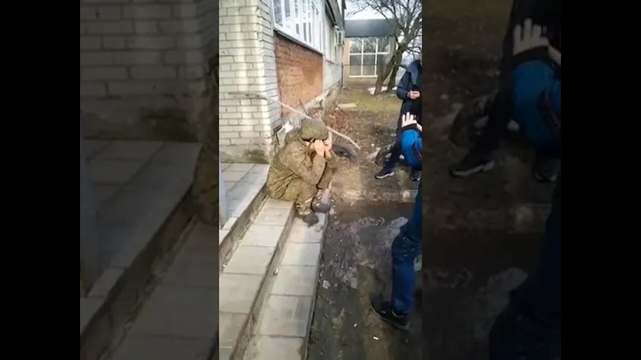 Russian soldier surrenders to unarmed civilians in Sumy