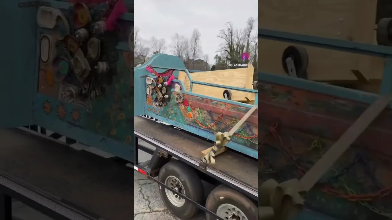 The bus top piece arrived.