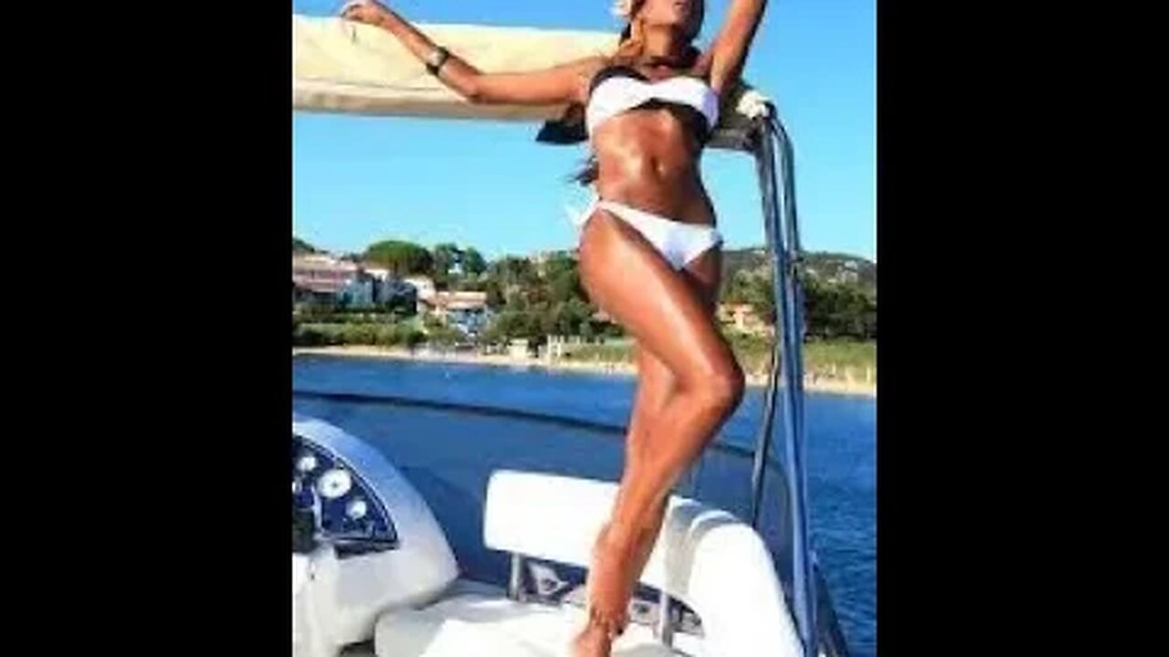 IG MODELS DUBAI AND THE BROWN MILE