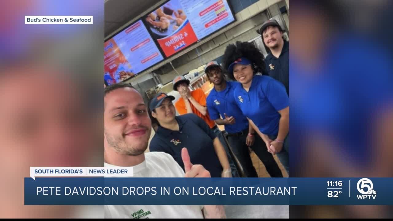 'Saturday Night Live' alumnus Pete Davidson visits Bud's Chicken & Seafood in West Palm Beach