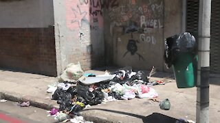 SOUTH AFRICA - Durban - Uncollected rubbish (Video) (45N)