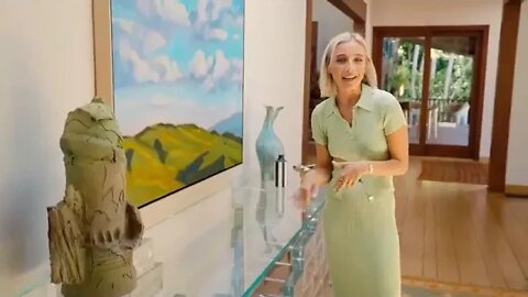 Inside Emma Chamberlain's Radiant New Home | Open Door | Architectural Digest 1