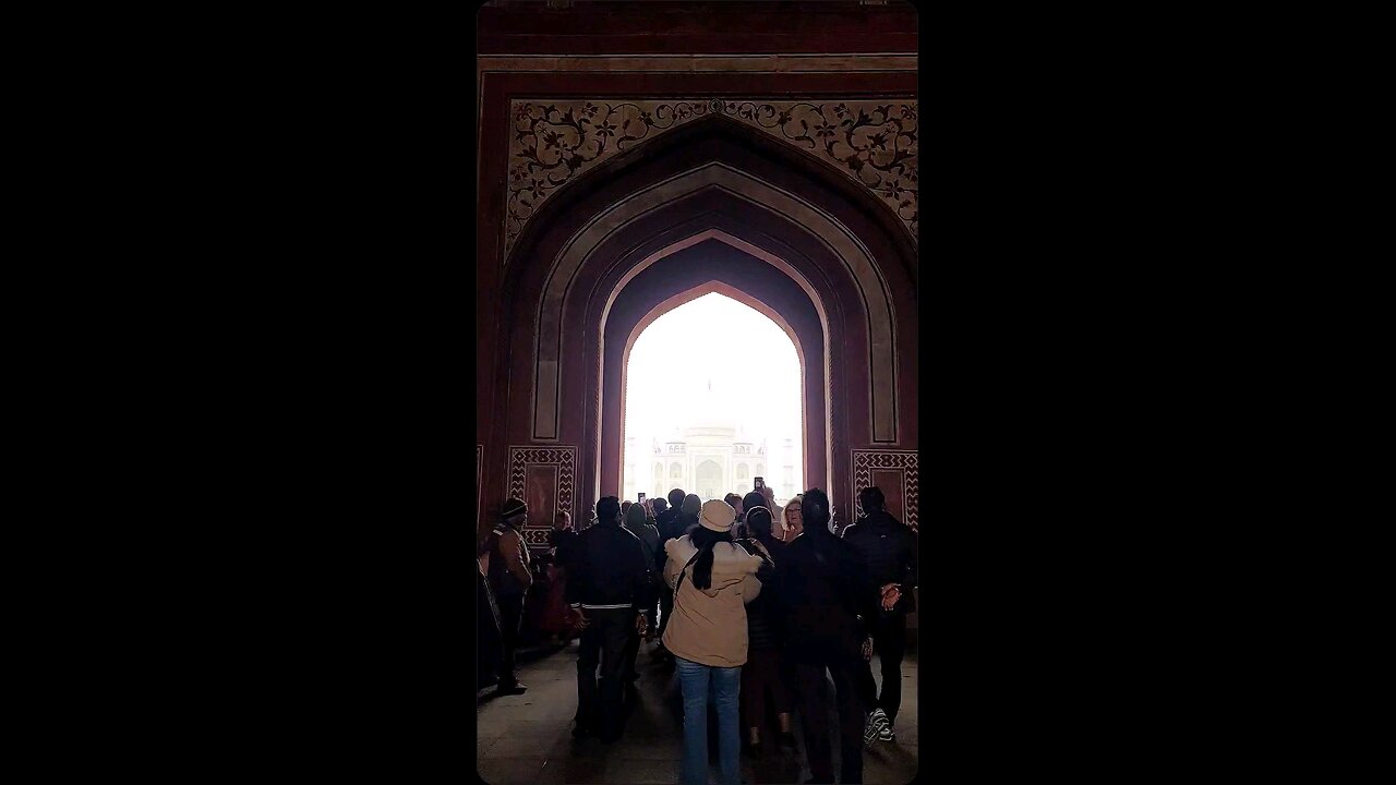 a visit to Taj Mahal