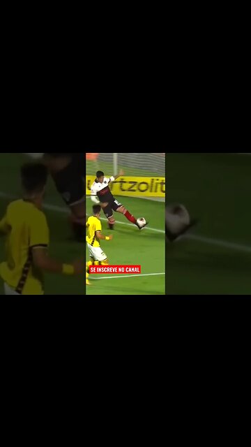 ⚽ Alan Franco tira bola quase emcima da linha e salva o Tricolor de tomar o segundo gol na partida⚽