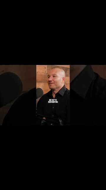 What Was It Like Training Keanu Reeves For John Wick? | Shawn Ryan