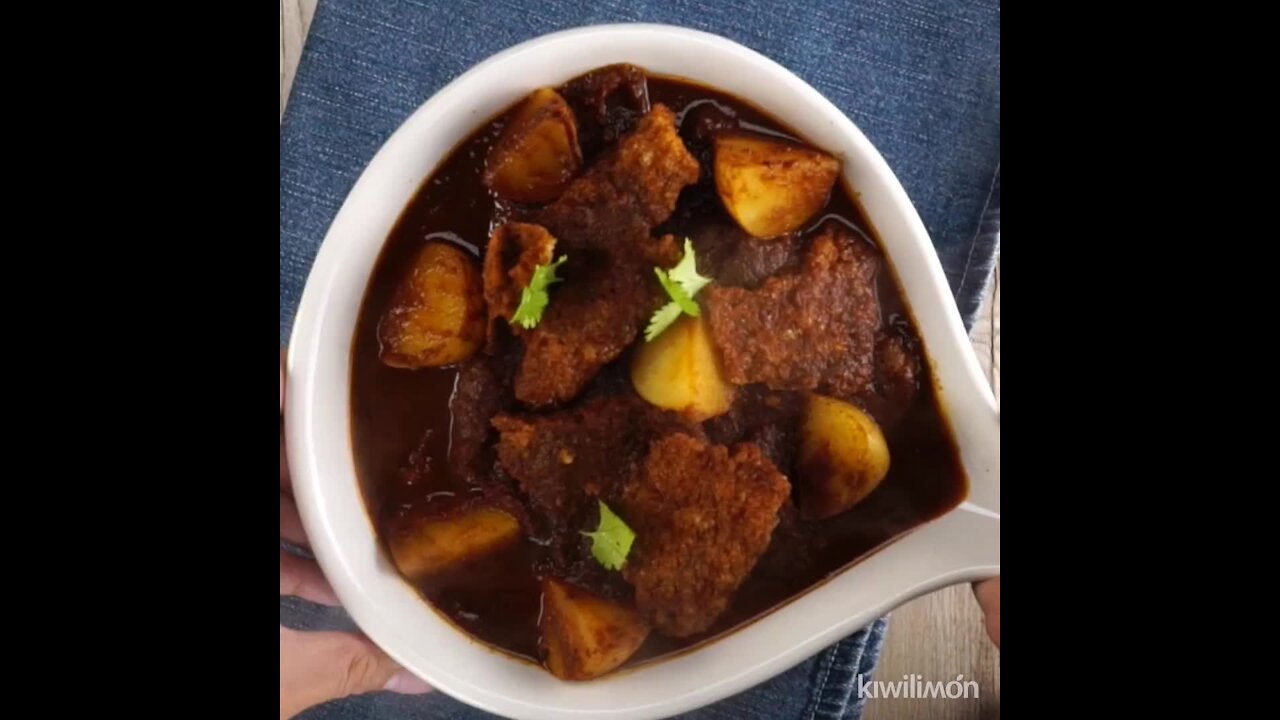 Chicharrón in Chile Pasilla Sauce