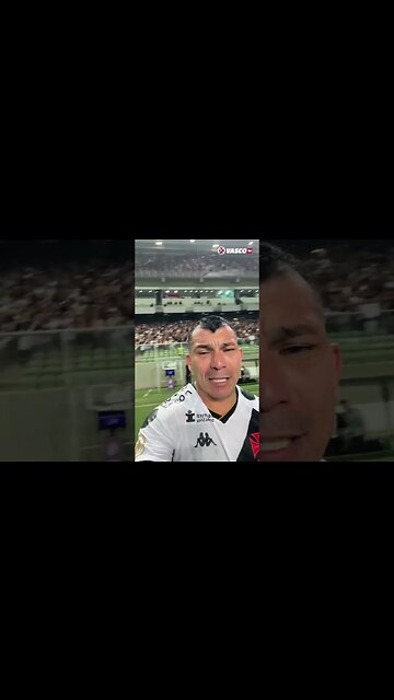 Gary Medel comemorando a vitoria do Vasco com Zé Gabriel, Pumita, Praxedes, etc - América 0x1 VASCO