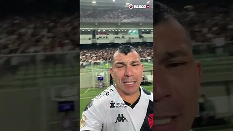 Gary Medel comemorando a vitoria do Vasco com Zé Gabriel, Pumita, Praxedes, etc - América 0x1 VASCO