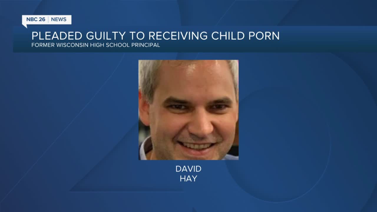 Man pleads guilty to child porn charges