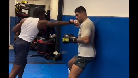 Rapper Lil TJay & UFC Champ Alex Pereira sparring