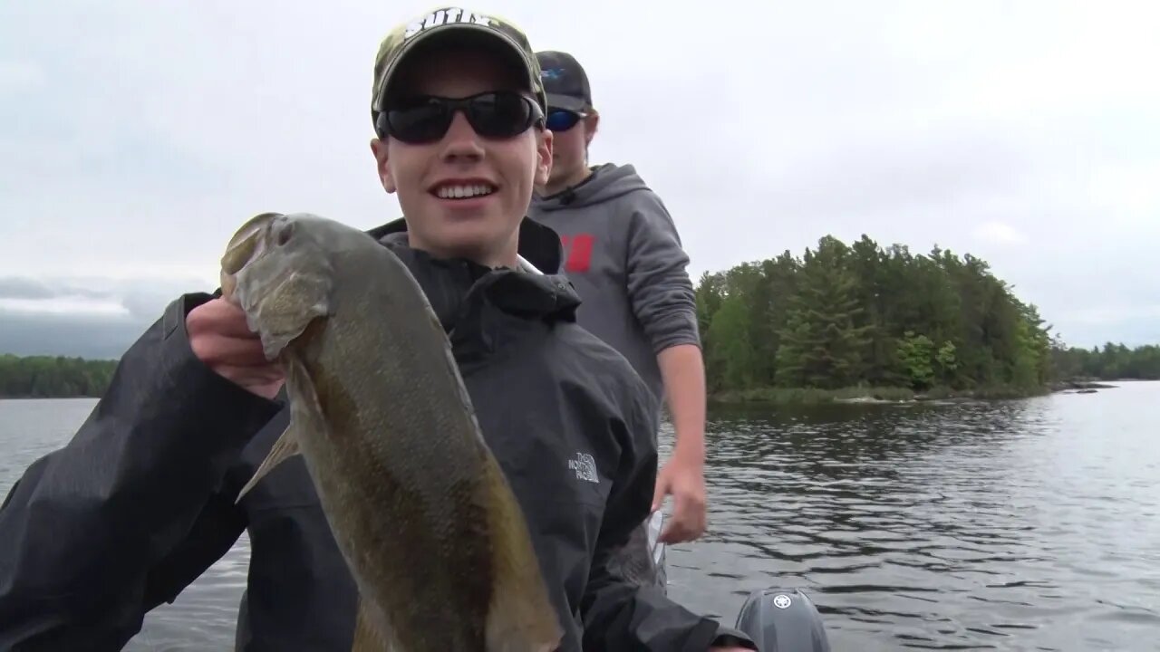 Smallie Smackdown on Crane Lake, and an awesome Houseboat!