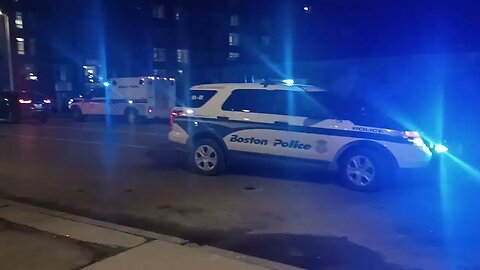 Boston police looking for four armed suspects in Jamaica Plain