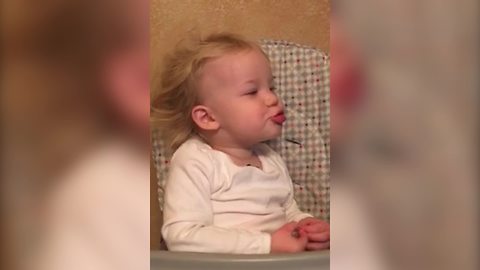 This Funny Mom Is Teaching Her Toddler Animal Sounds