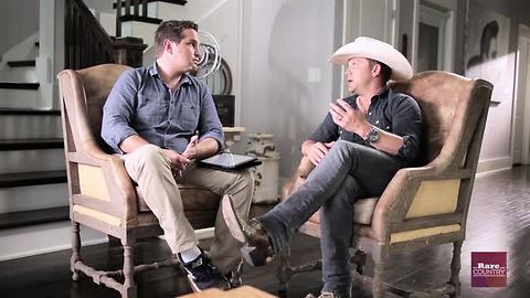 Justin Moore on church burning | Rare Country