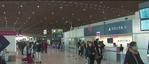 Thanksgiving travelers return home amid fears of COVID-19 spike