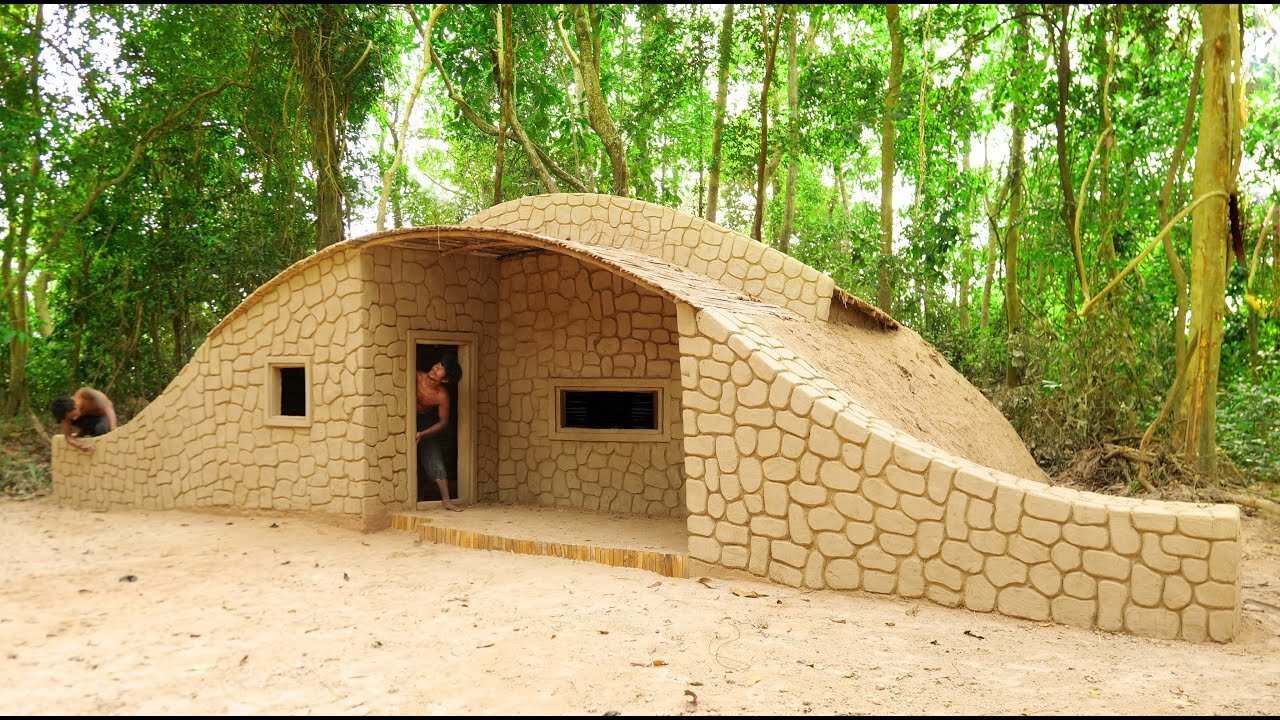 Building Hobbit Villa House With Decoration Underground Room