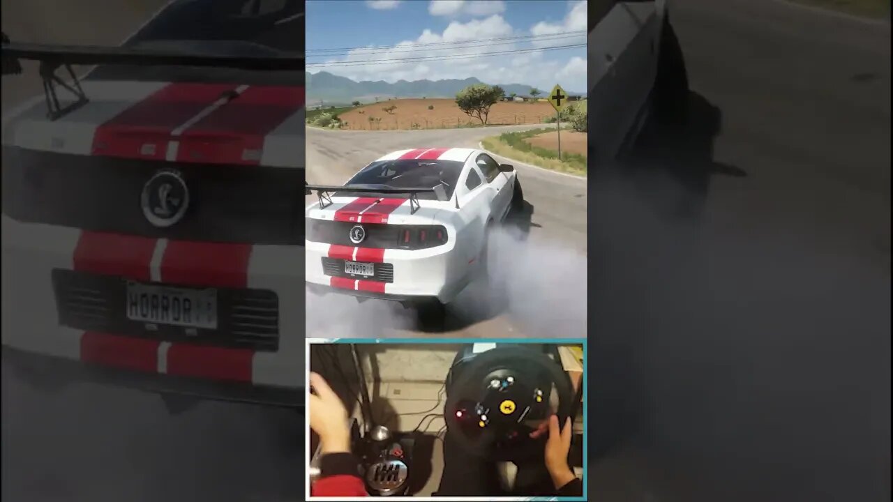 Breaking traction in the middle of traffic in Forza Horizon 5 #shorts