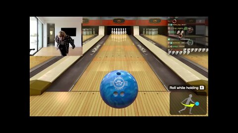 xQc Beats Children in Bowling