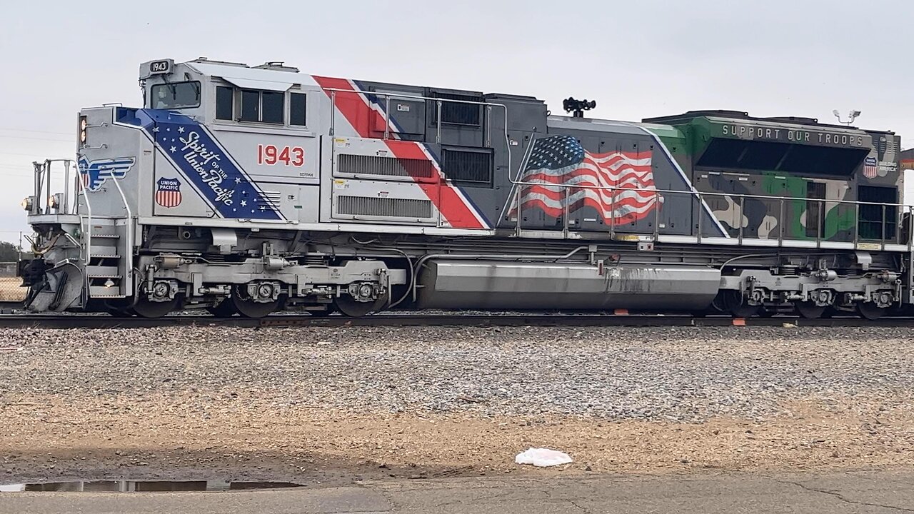 Part - 2 Spirit of the Union Pacific - puts 109 grain cars into the grain facility in Amarillo.