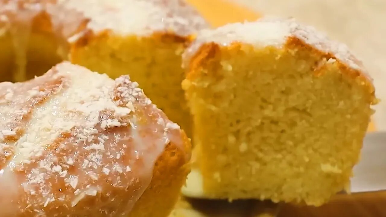 Bolo de Coco com Leite Condensado e Coco Ralado | Receitas da Nita