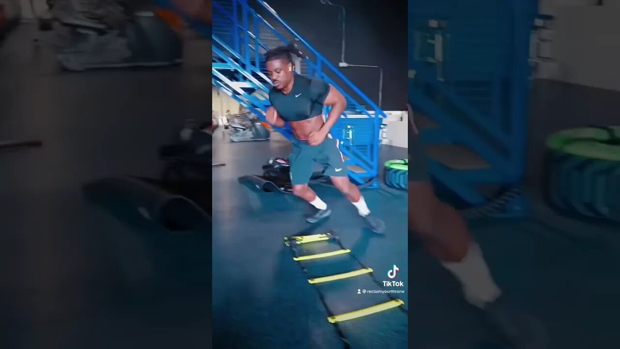 Who’s really pushing product on the streets 👑