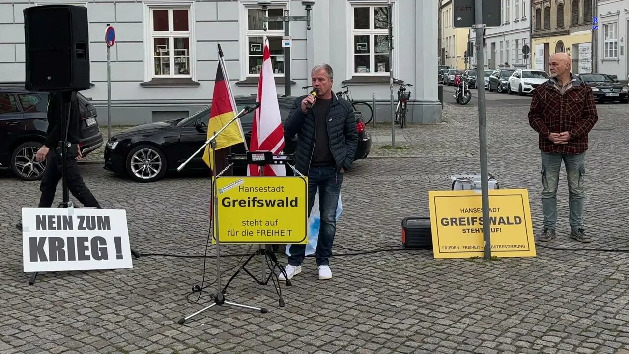 Greifswald - Ralf mit einer kurzen Information 01-05-2023