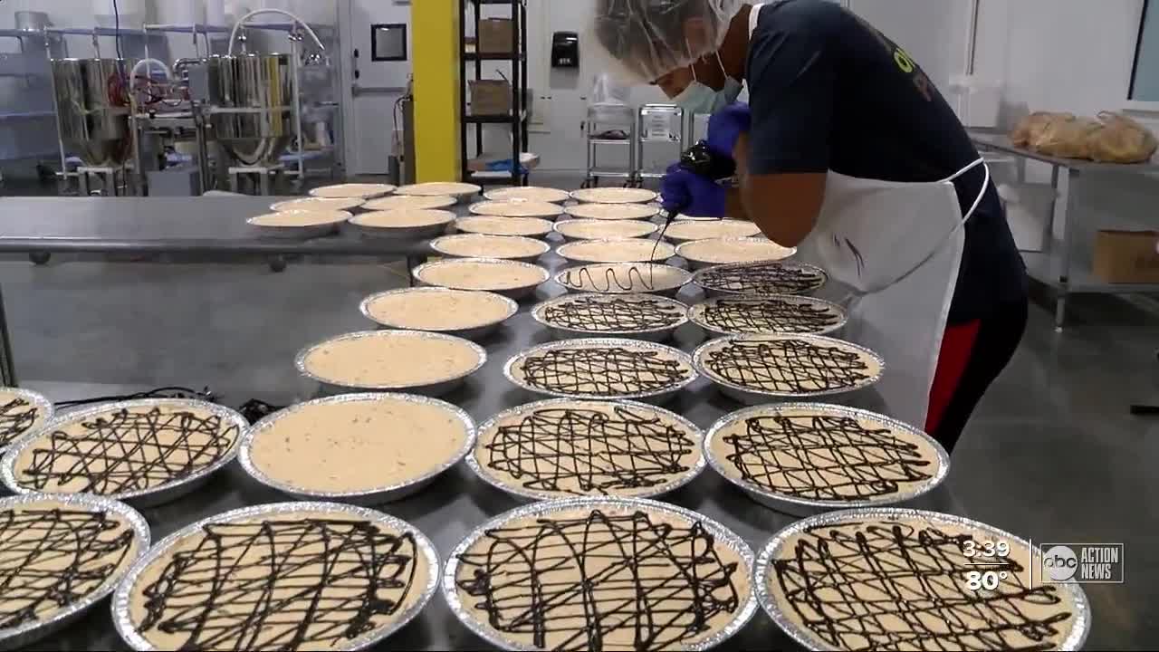 Local businesses team up to deliver pies to first responders across Tampa