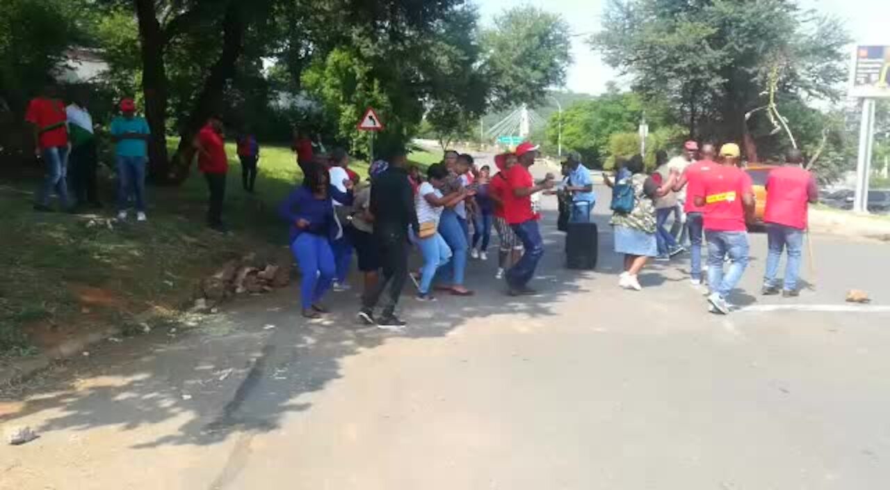 SOUTH AFRICA - Pretoria - Unisa Staff Protest - Video (3WL)