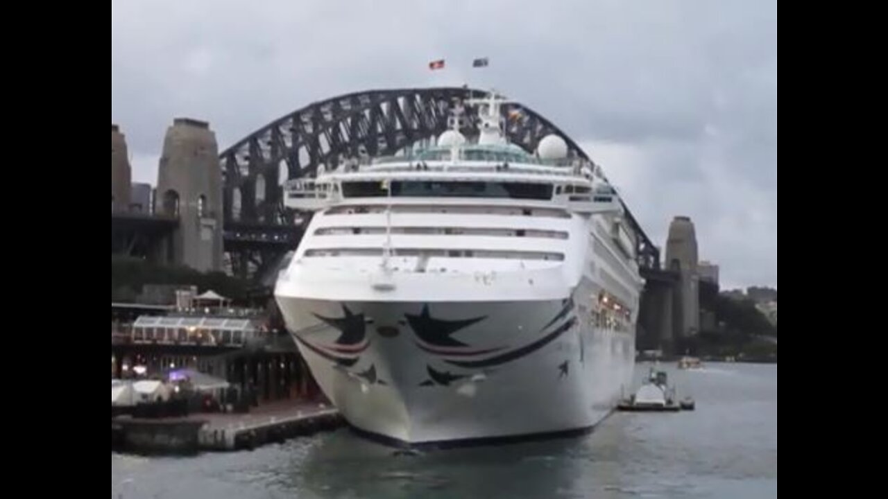 Thoughts on Pacific Explorer and Ruby Princess from Circular Quay