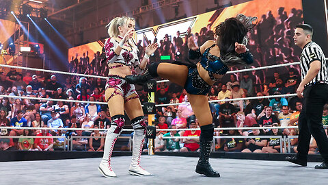 Karmen Petrovic vs. Roxanne Perez: Perez Wins! #shorts