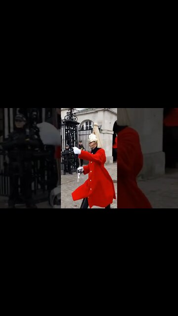 Red winter coates #horseguardsparade